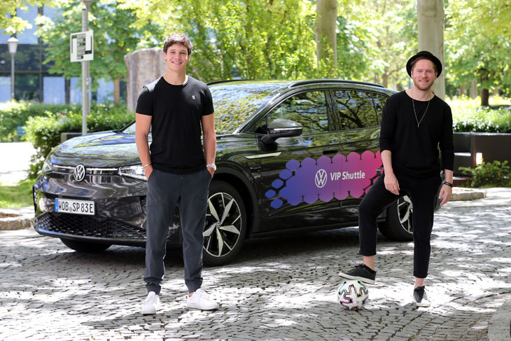 Wincent Weiss und Johannes Oerding (©Foto: G.Schober/BrauerPhotos für VW, Volkswagen AG)